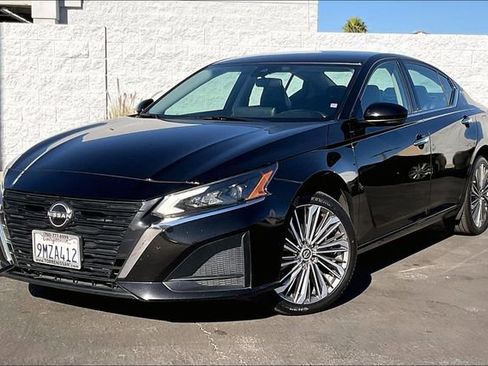 Used 2023 Nissan Altima 2.5 SL image 1