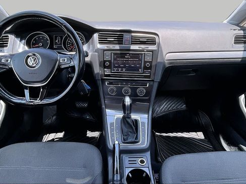Used 2018 Volkswagen Golf S FWD image 16
