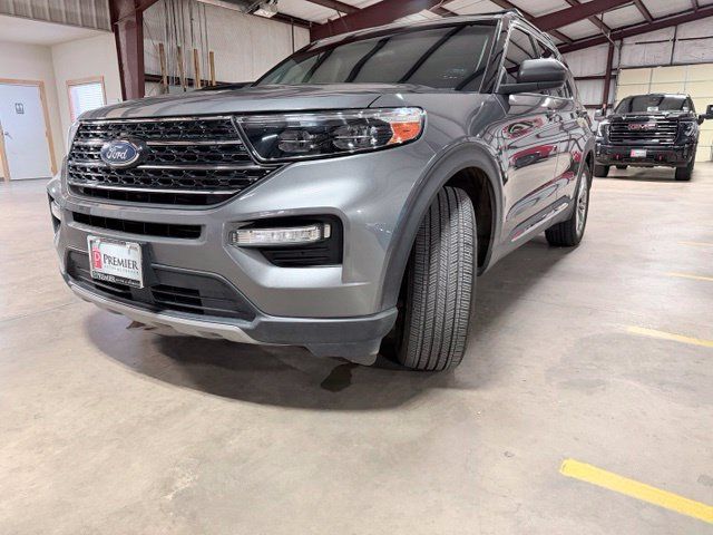 Used 2021 Ford Explorer XLT w/ Equipment Group 202A RWD image 8