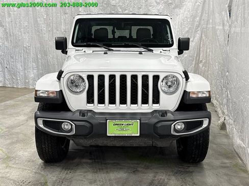 Used 2021 Jeep Gladiator Overland w/ Popular Equipment Package image 19