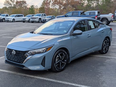 Used 2024 Nissan Sentra SV image 5