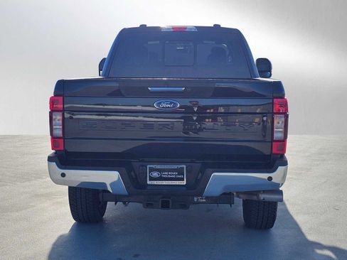 Used 2022 Ford F250 Lariat w/ FX4 Off-Road Package AWD/4WD image 4