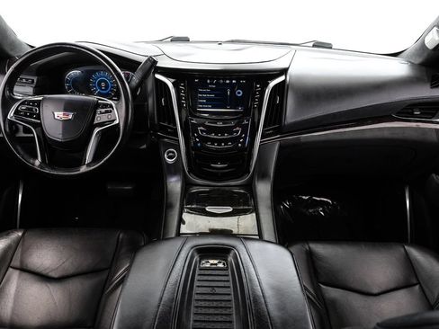 Used 2020 Cadillac Escalade ESV Platinum RWD image 10