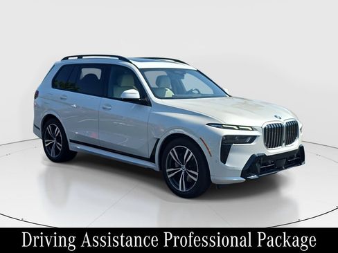 Used 2024 BMW X7 xDrive40i w/ Executive Package AWD/4WD image 3
