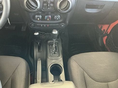 Used 2015 Jeep Wrangler Unlimited Sport w/ Quick Order Package 24S AWD/4WD image 23