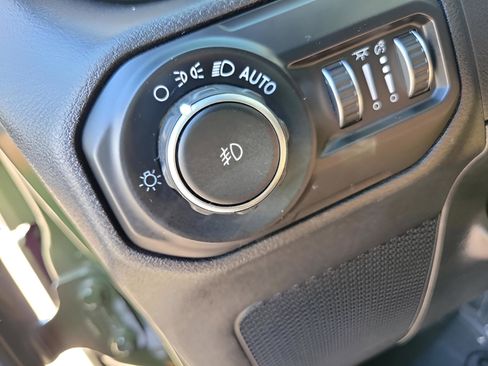 Used 2021 Jeep Wrangler Unlimited Rubicon image 28