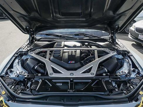 Used 2023 BMW M4 CSL image 25