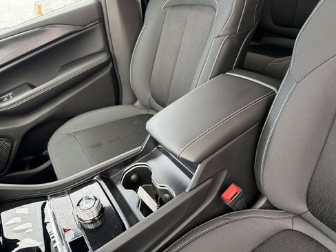 New 2026 Jeep Grand Cherokee Laredo X image 18