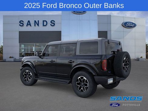 New 2025 Ford Bronco Outer Banks image 4