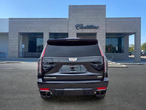 Certified 2024 Cadillac Escalade V AWD/4WD image 6
