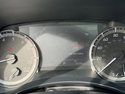 Used 2023 Toyota Highlander XLE image 21