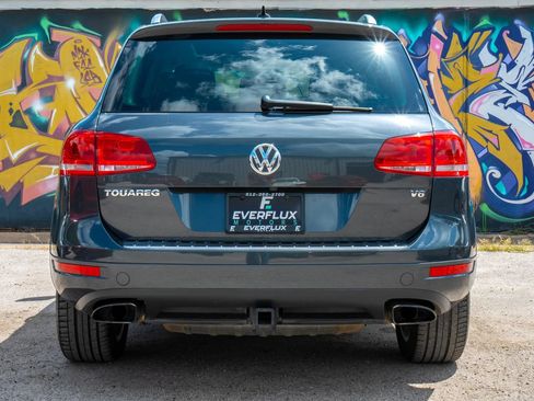 Used 2014 Volkswagen Touareg VR6 AWD/4WD image 17