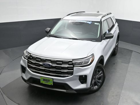 New 2026 Ford Explorer Active w/ Active Comfort Package AWD/4WD image 38