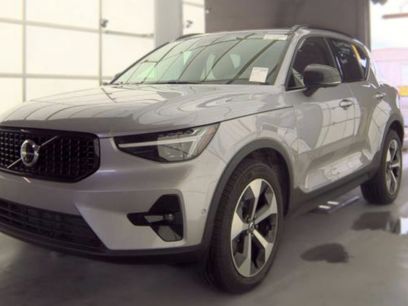 Certified 2026 Volvo XC40 B5 Plus