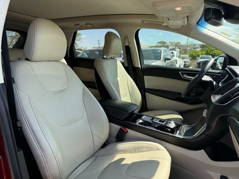 Used 2019 Ford Edge Titanium w/ Equipment Group 301A FWD image 26