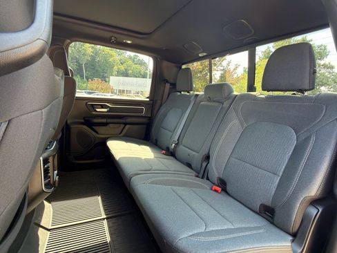 Used 2022 RAM 1500 Big Horn AWD/4WD image 21