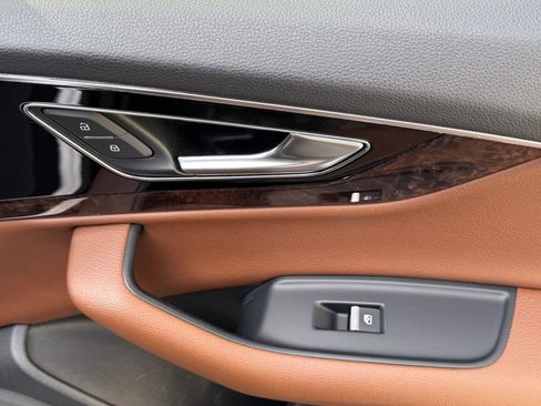 Used 2019 Audi Q7 3.0T Premium w/ Cold Weather Package image 36