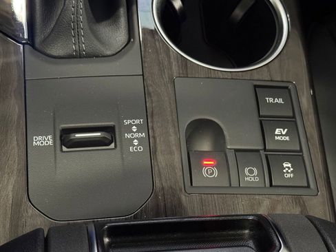 New 2026 Toyota Highlander Platinum image 27