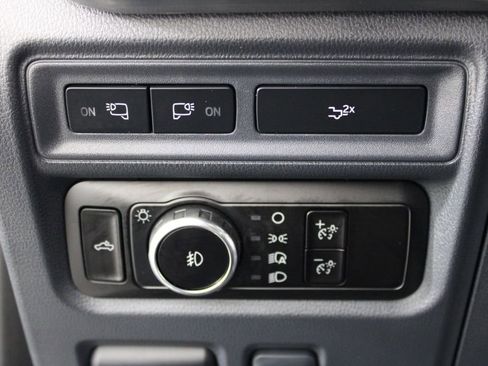 Used 2023 Ford F150 Lariat w/ FX4 Off-Road Package image 22