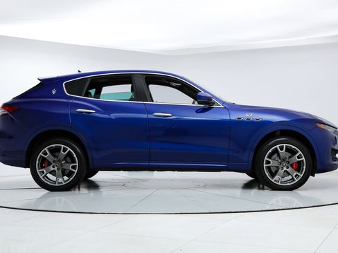 Certified 2023 Maserati Levante GT AWD/4WD image 6