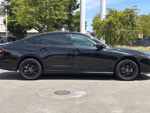 Used 2025 Honda Accord SE image 3