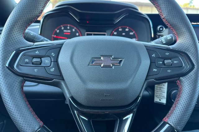New 2026 Chevrolet Trax RS w/ Sunroof Package FWD image 32