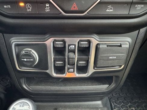 Used 2020 Jeep Gladiator Sport w/ Quick Order Package 24S image 22