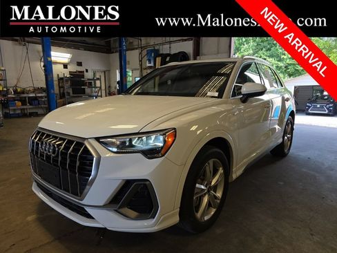 Used 2021 Audi Q3 2.0T Premium w/ Convenience Package AWD/4WD image 1