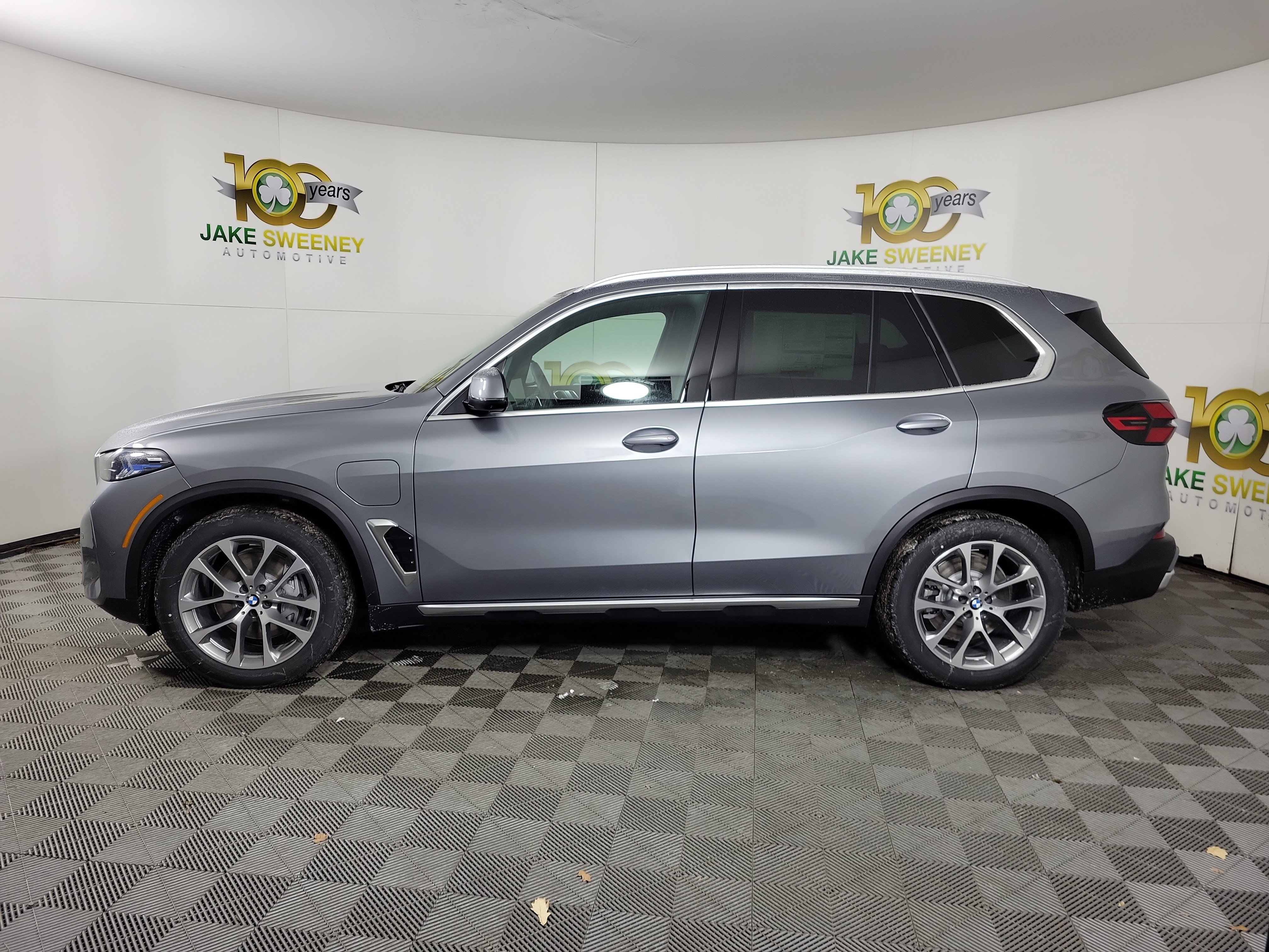 Certified 2026 BMW X5 xDrive50e AWD/4WD image 4