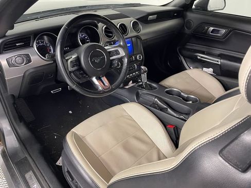 Used 2022 Ford Mustang Premium RWD image 3