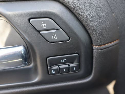 Used 2021 GMC Sierra 1500 AT4 image 17