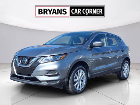 Used 2022 Nissan Rogue Sport S image 1