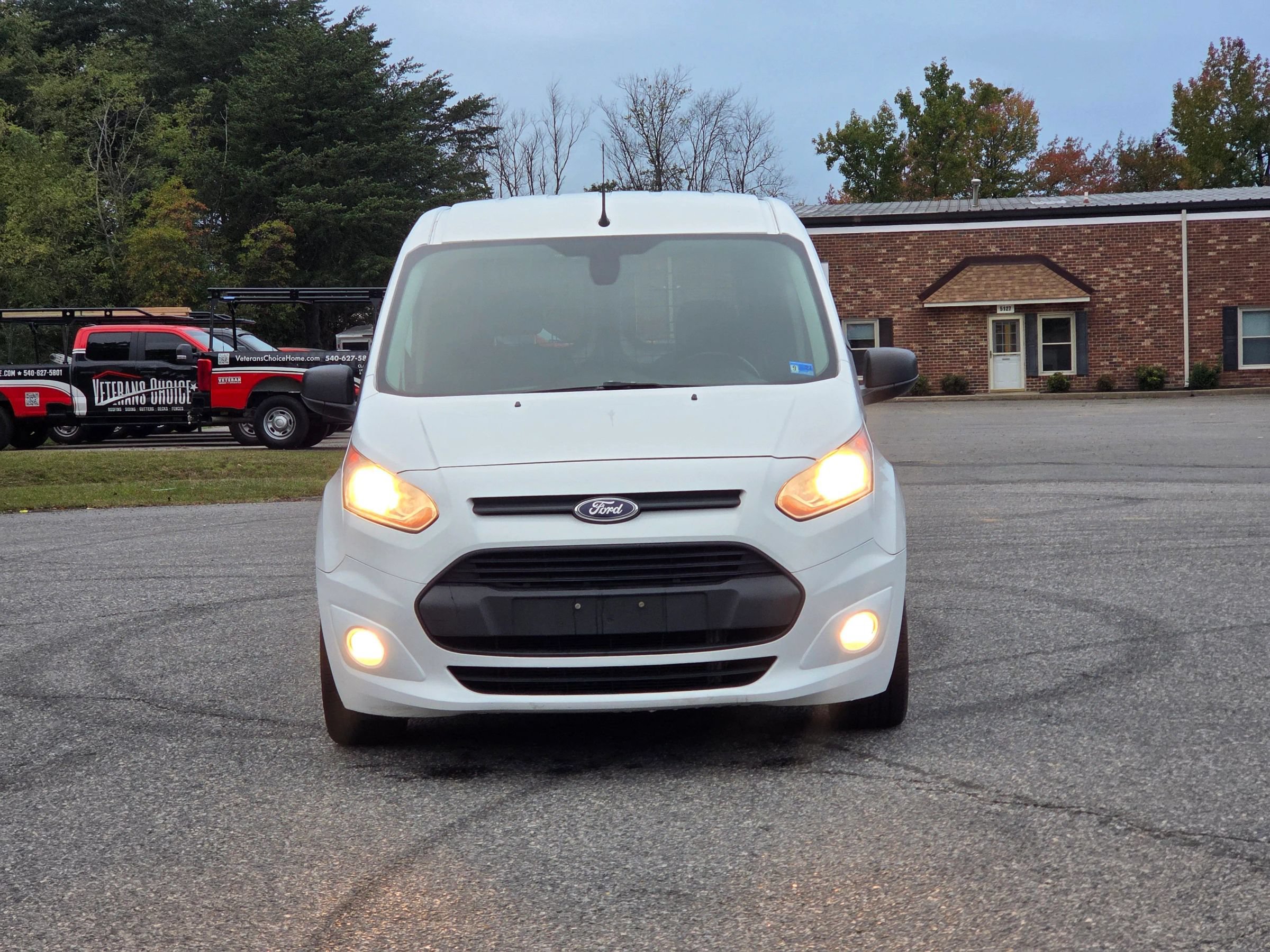 Used 2016 Ford Transit Connect XLT FWD image 3
