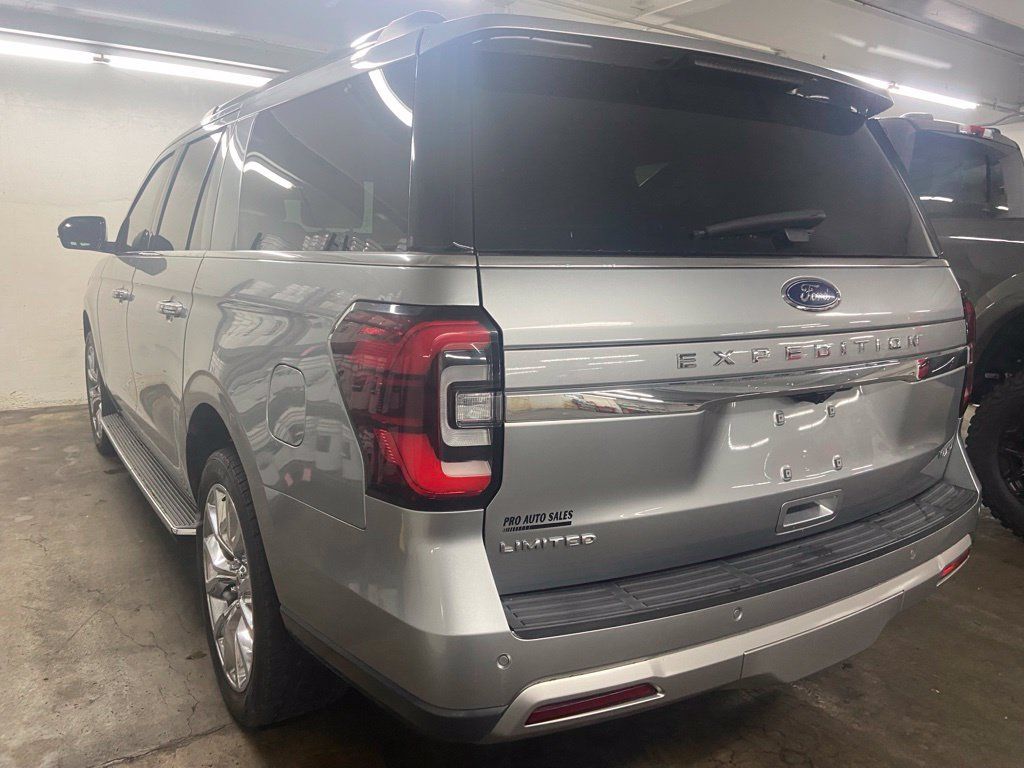 Used 2022 Ford Expedition Max Limited AWD/4WD image 2