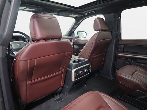 Used 2024 Ford Expedition Max Limited image 12