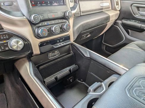 Used 2020 RAM 1500 Laramie AWD/4WD image 29