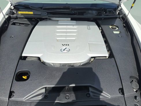 Used 2012 Lexus LS 460 w/ Comfort Pkg RWD image 9