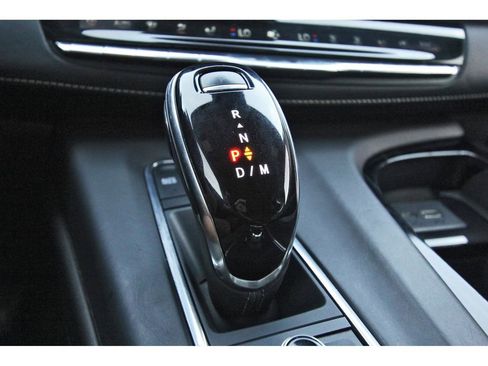 Certified 2023 Cadillac Escalade ESV V image 25