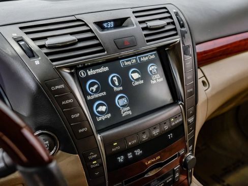 Used 2007 Lexus LS 460 RWD image 47
