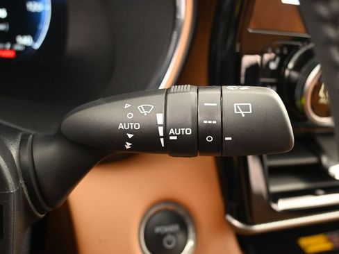 Used 2026 Toyota Highlander Platinum AWD/4WD image 18