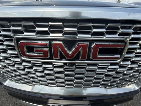 Certified 2021 GMC Yukon Denali image 31