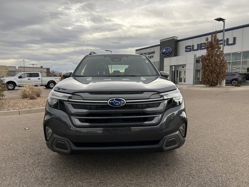 Used 2025 Subaru Forester Limited w/ Popular Package #2 image 13