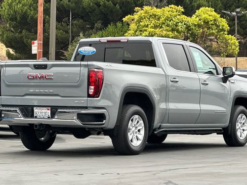 Used 2025 GMC Sierra 1500 SLE w/ Preferred Package AWD/4WD image 5