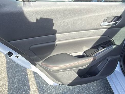 New 2025 Nissan Altima 2.5 SR image 13