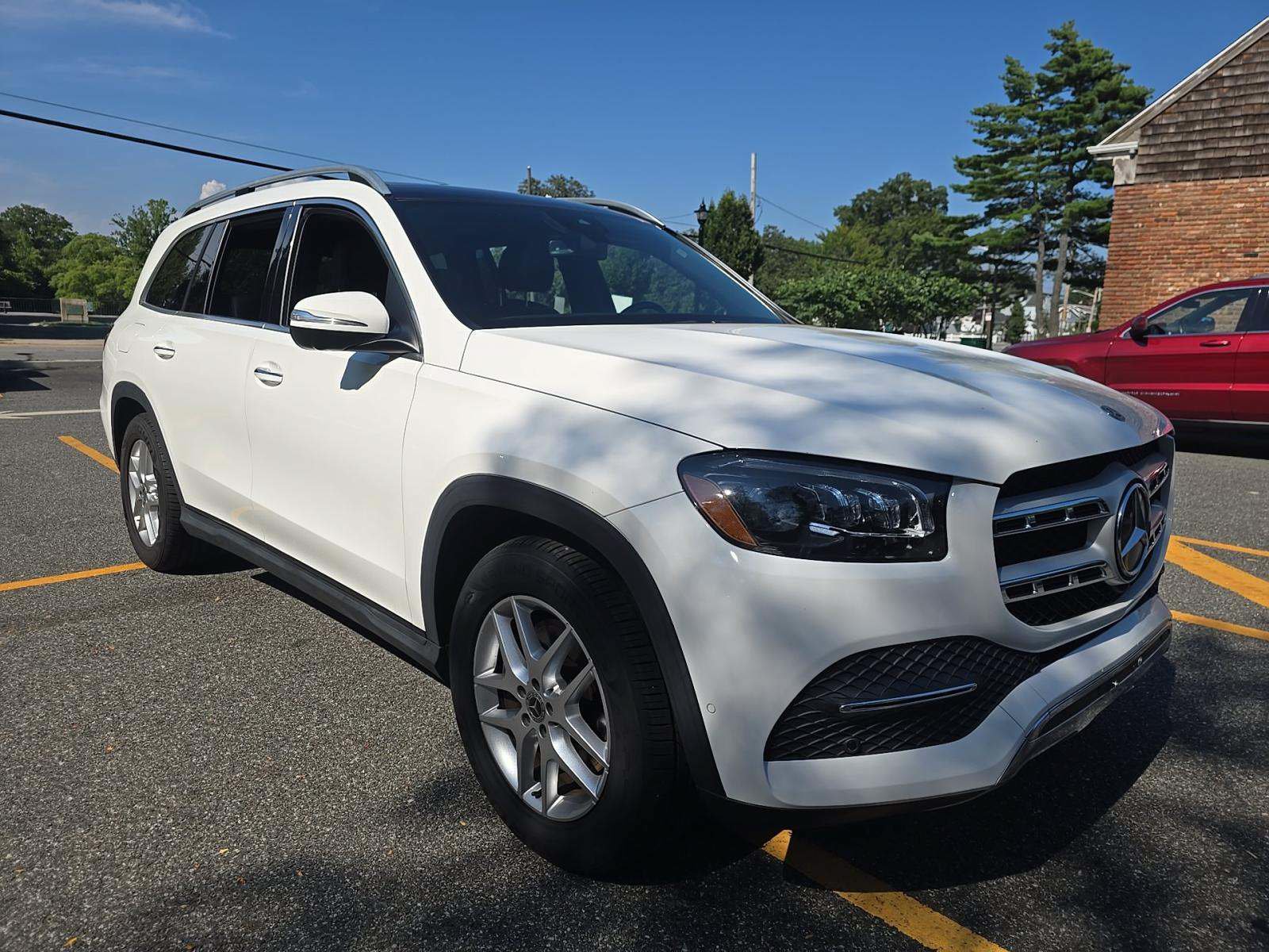 Used 2020 Mercedes-Benz GLS 450 4MATIC image 2