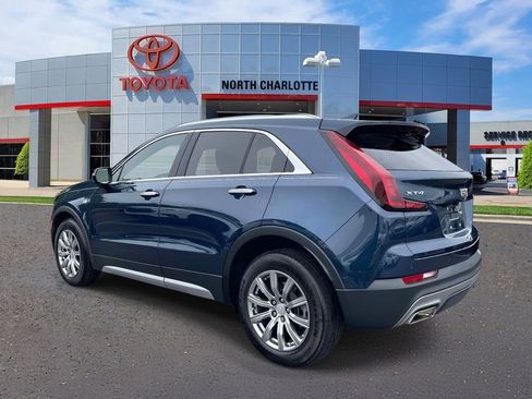 Used 2022 Cadillac XT4 Premium Luxury w/ Enhanced Visibility Package FWD image 4
