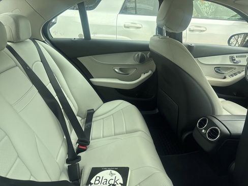 Used 2016 Mercedes-Benz C 300 4MATIC Sedan image 13