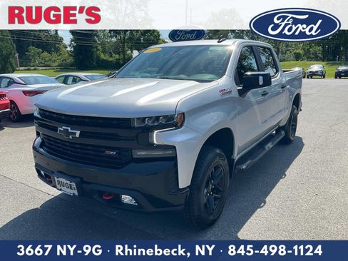 Used 2021 Chevrolet Silverado 1500 LT Trail Boss w/ Convenience Package II AWD/4WD image 8