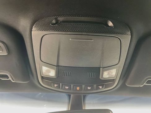 Used 2018 Lincoln Continental Premiere FWD image 20