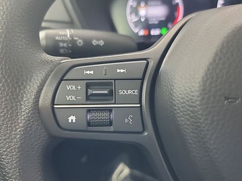 Certified 2025 Honda CR-V EX image 26
